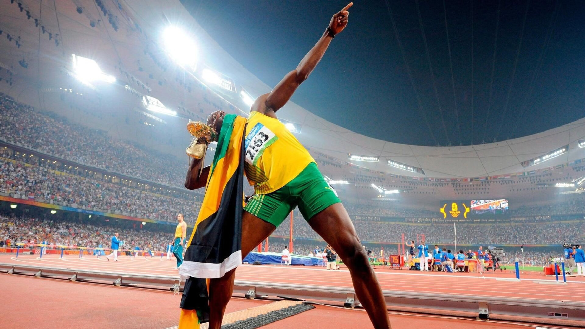 华体会体育-德约科维奇回归赛场，高光表现首场状态亮眼，拜仁观众沸腾！